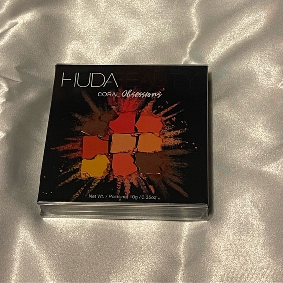 Huda Beauty Obsessions Eyeshadow Palette - Coral - Picture 2 of 5